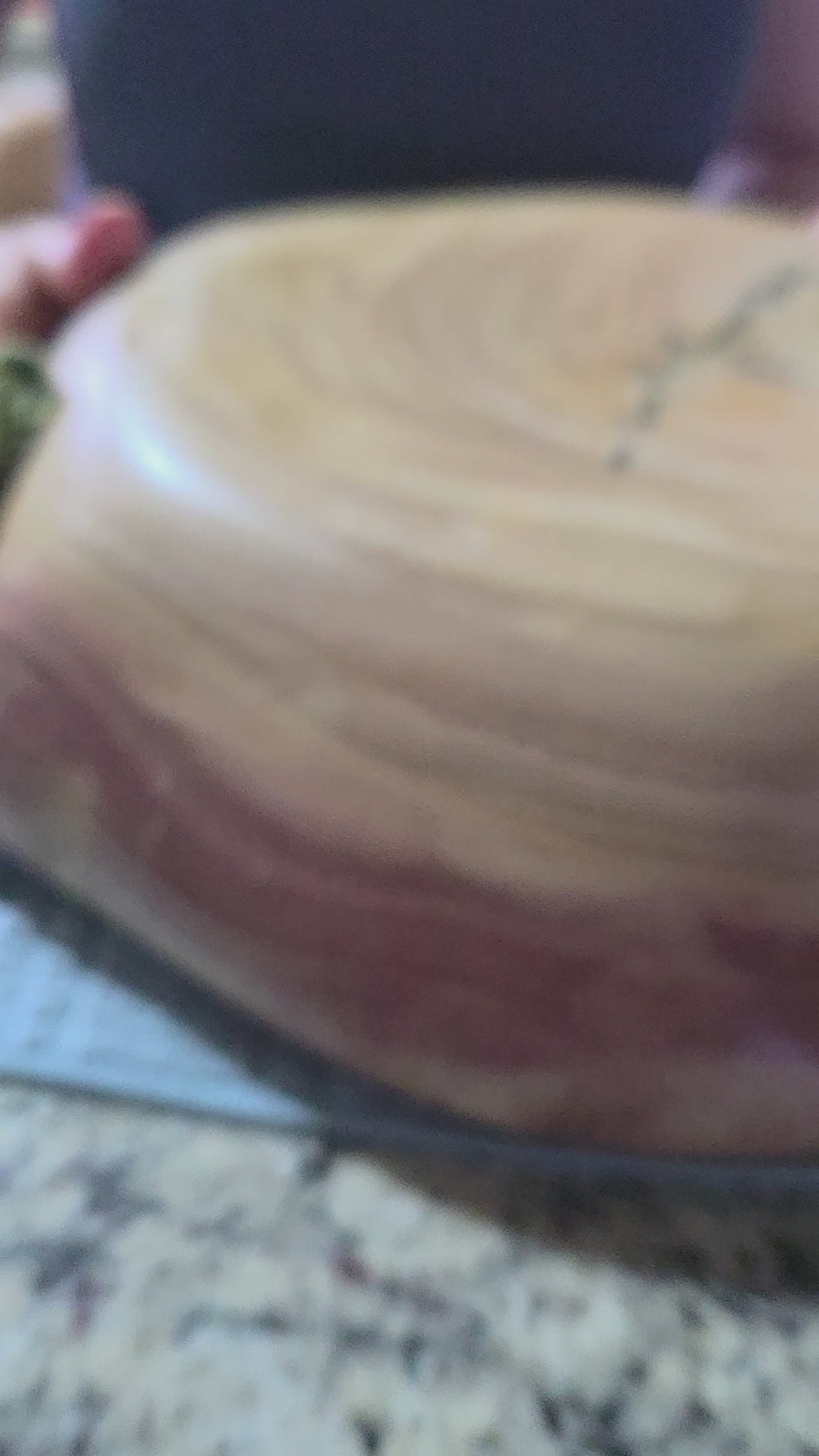 Manguerito – Live Edge Melina Fruit Bowl